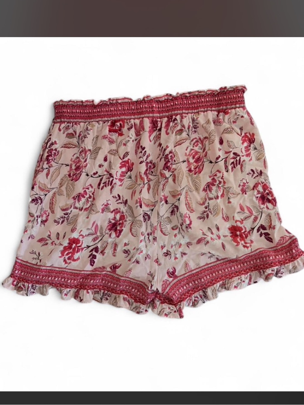 Coral & Cream Floral Smocked Shorts -Large
